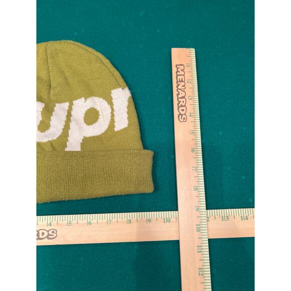 Supreme Big Logo Beanie| Light Olive BIG LOGO BEANIE Green - Picture 6 of 6